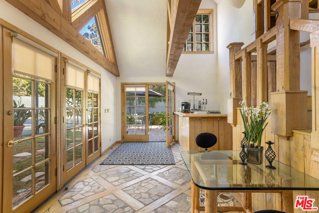 Beverly Hills, California, 90210, United States, 7 Bedrooms Bedrooms, ,9 BathroomsBathrooms,Residential,For Sale,1933482