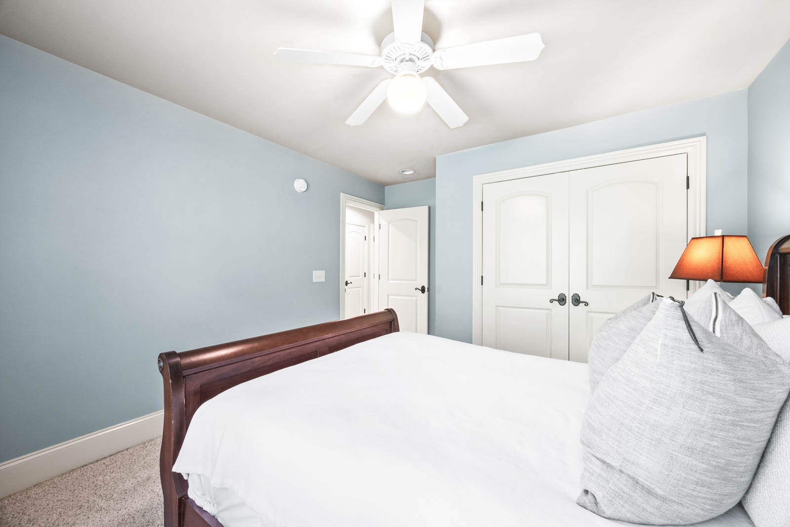 Clarksville, Tennessee, 37043, United States, 4 Bedrooms Bedrooms, ,5 BathroomsBathrooms,Residential,For Sale,1997798