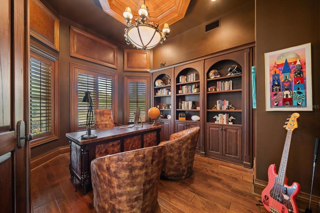 Largo, Florida, 33774, United States, 5 Bedrooms Bedrooms, ,7 BathroomsBathrooms,Residential,For Sale,1876225