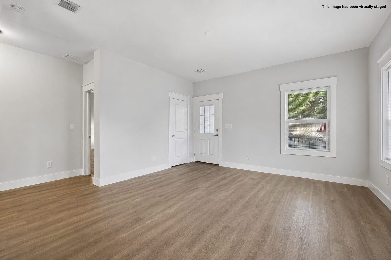 Fernandina Beach, Florida, 32034, United States, 3 Bedrooms Bedrooms, ,2 BathroomsBathrooms,Residential,For Sale,2040424