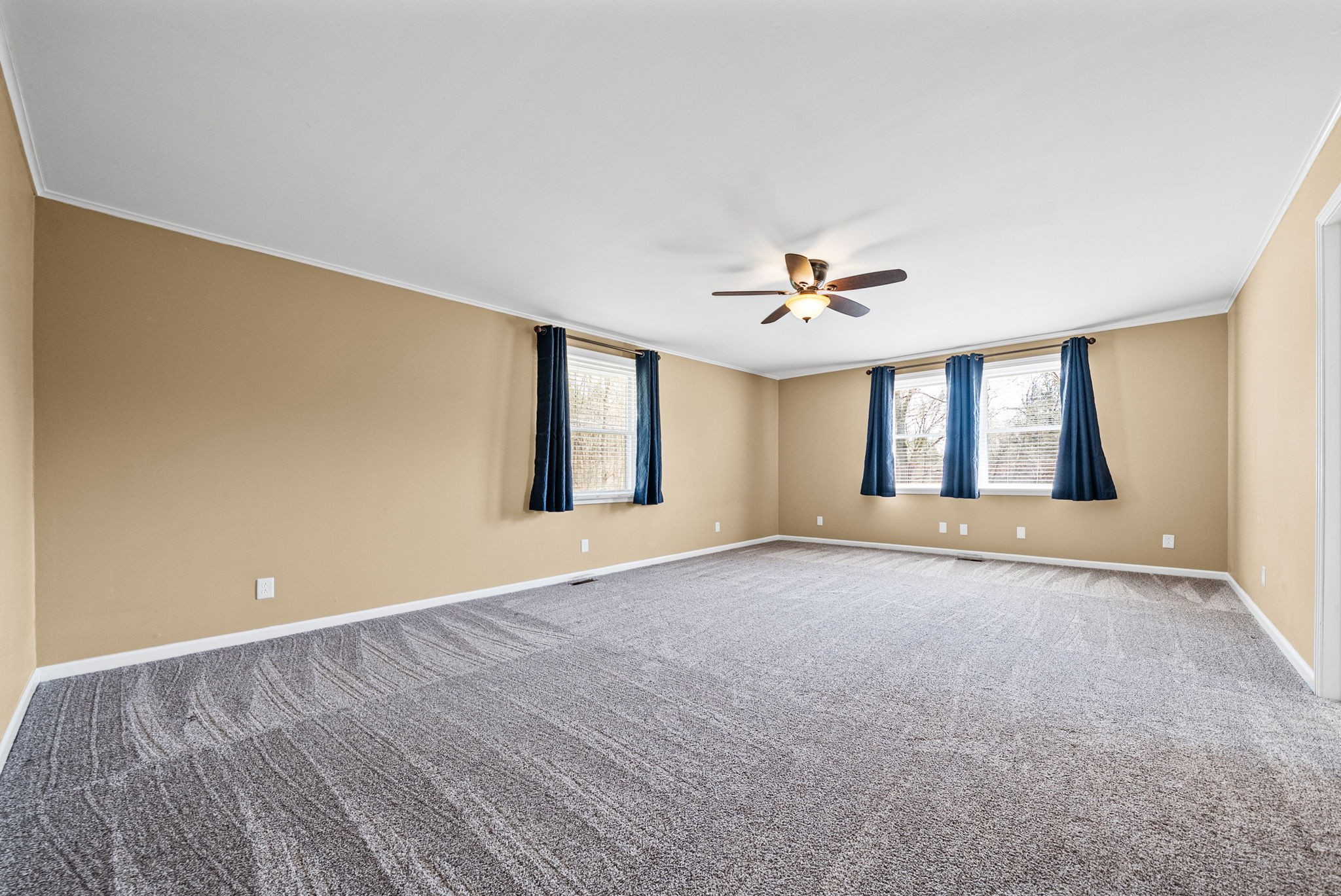 Clarksville, Tennessee, 37040, United States, 2 Bedrooms Bedrooms, ,2 BathroomsBathrooms,Residential,For Sale,2030332