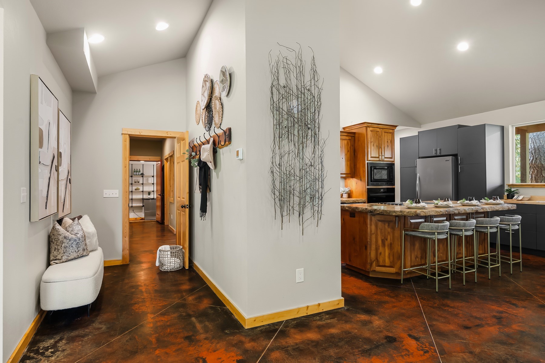  672 Hopkins Rd, Sandpoint - 物件實景