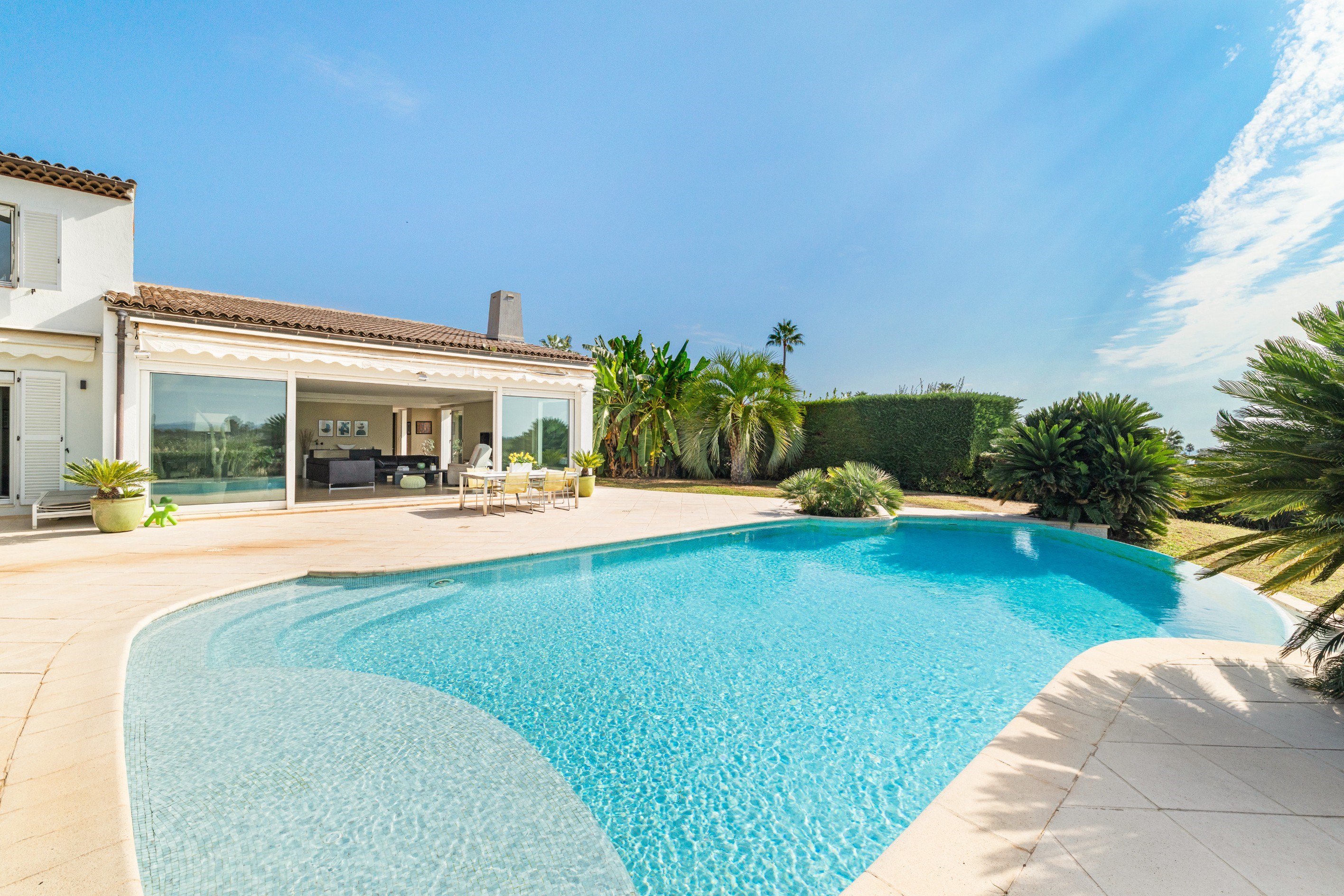  French Riviera – Elegant Villa with Private Pool in the Prestigious Domaine des… - 物件實景