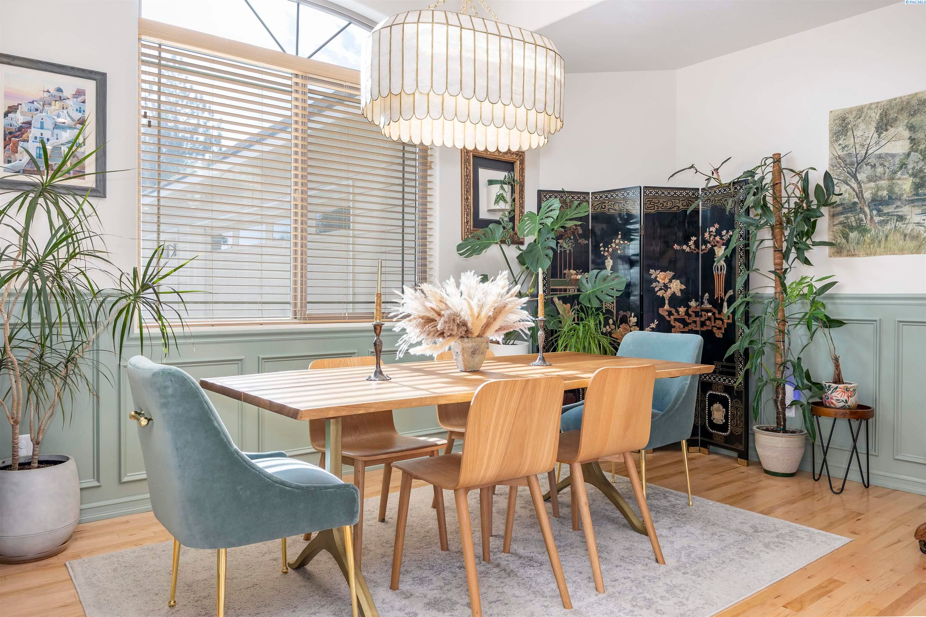 Pasco, Washington, 99301, United States, 3 Bedrooms Bedrooms, ,3 BathroomsBathrooms,Residential,For Sale,1981620