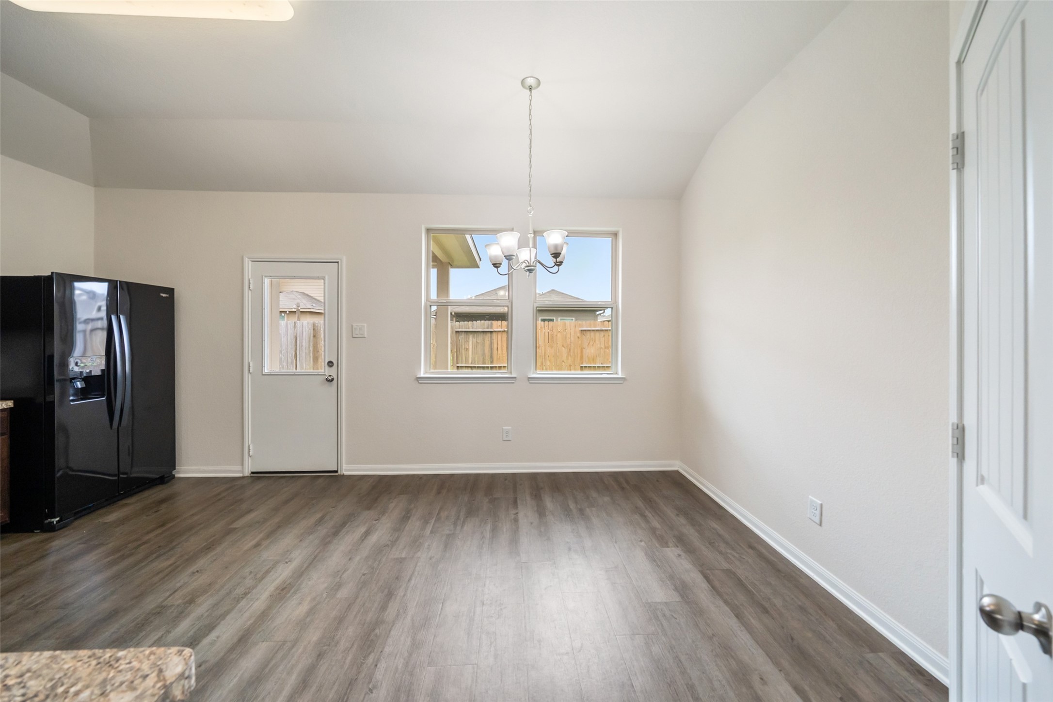  3626 Karissa Road - 物件實景