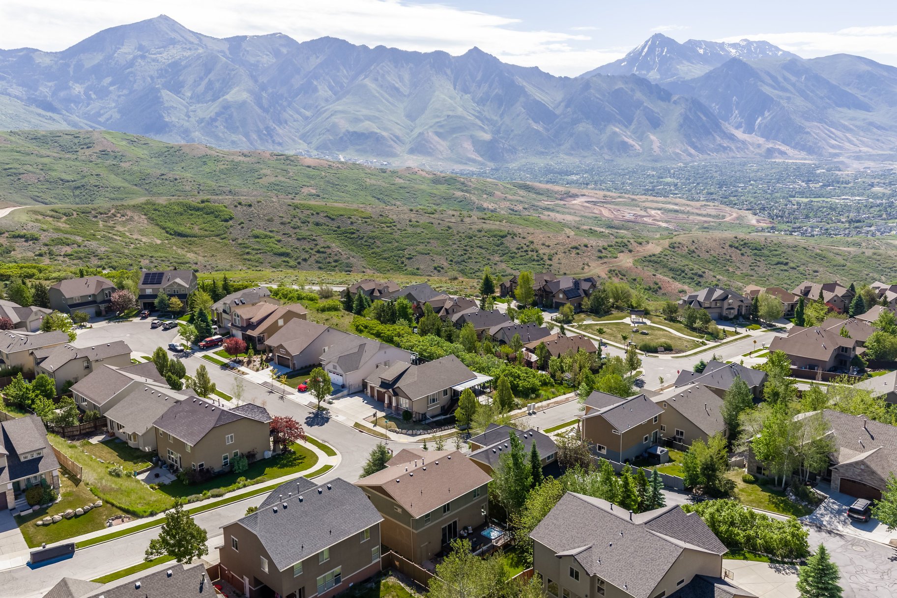  Peaceful Mountain Living with Amenities That Impress - 物件實景