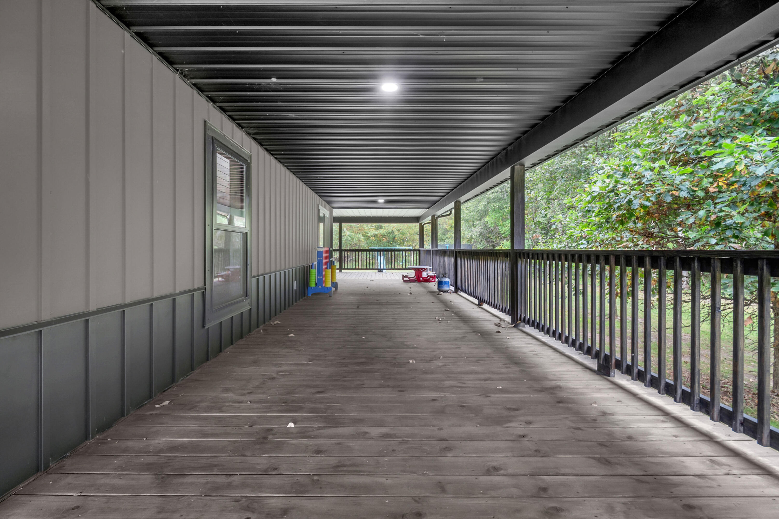 Quincy, Michigan, 49082, United States, 2 Bedrooms Bedrooms, ,3 BathroomsBathrooms,Residential,For Sale,1979767