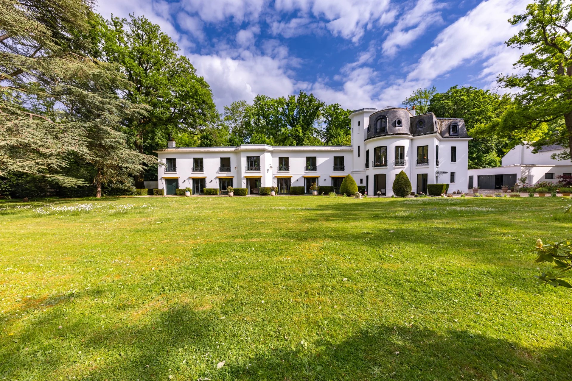Marnes-la-Coquette, Île-de-France, 92430, FR, ,Residential,For Sale,1838413