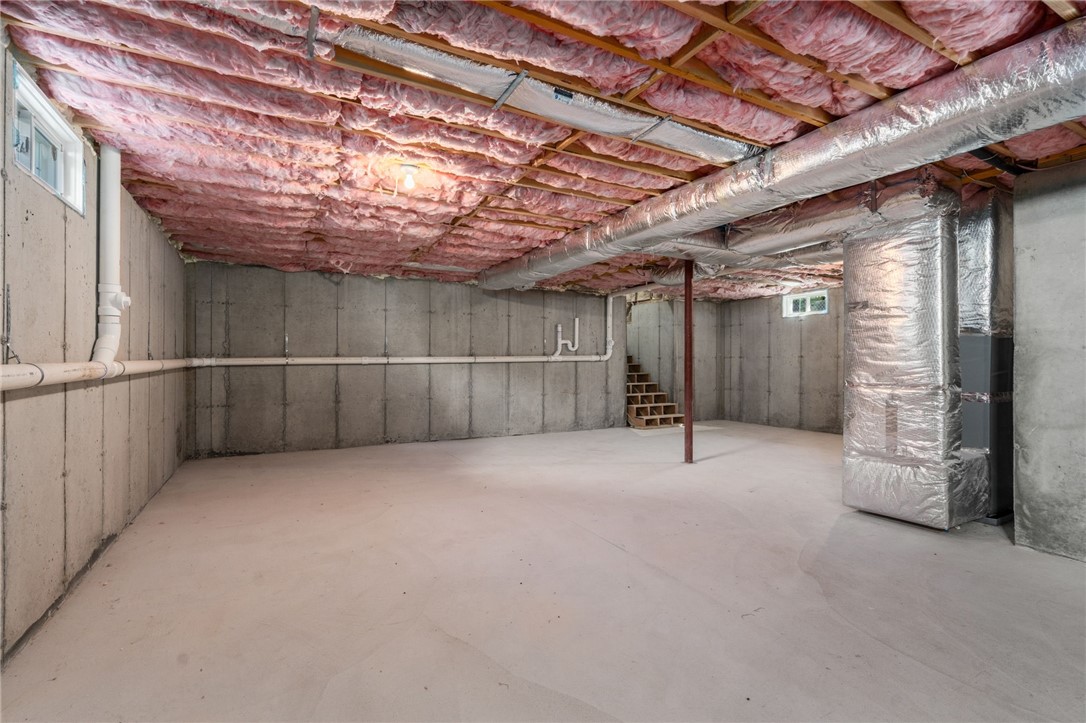 East Providence, Rhode Island, 02914, United States, 4 Bedrooms Bedrooms, ,3 BathroomsBathrooms,Residential,For Sale,1941827