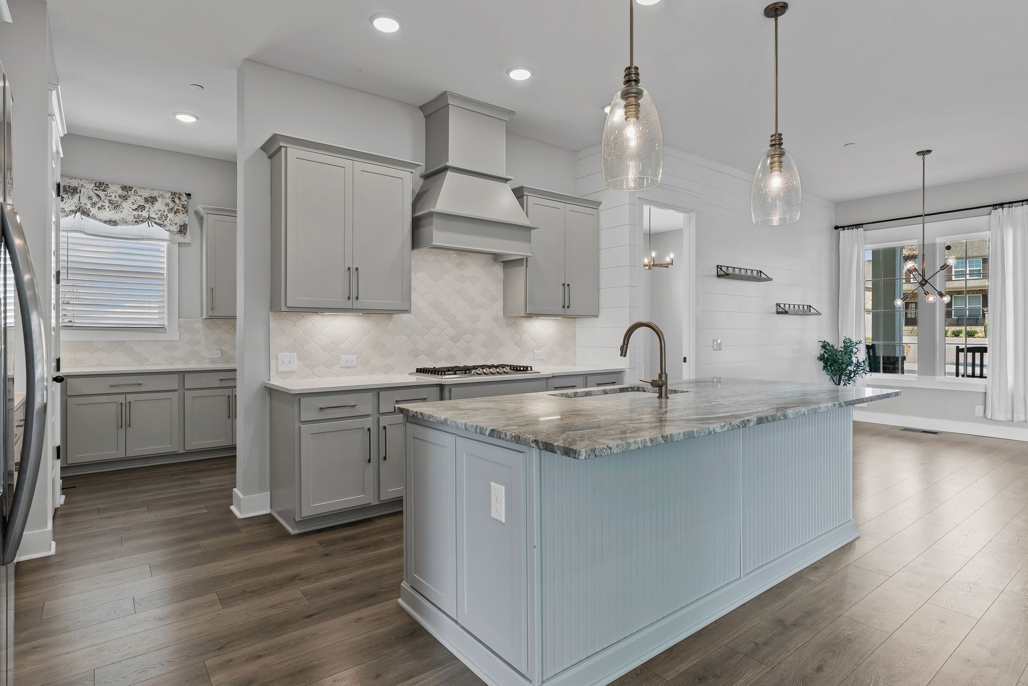Nolensville, Tennessee, 37135, United States, 5 Bedrooms Bedrooms, ,4 BathroomsBathrooms,Residential,For Sale,1947042