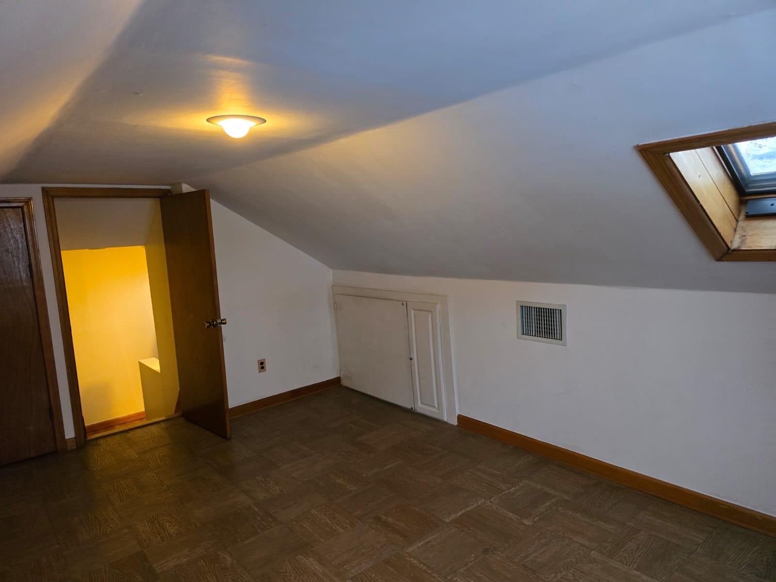 Little Ferry, New Jersey, 07643, United States, 7 Bedrooms Bedrooms, ,2 BathroomsBathrooms,Residential,For Sale,2006023