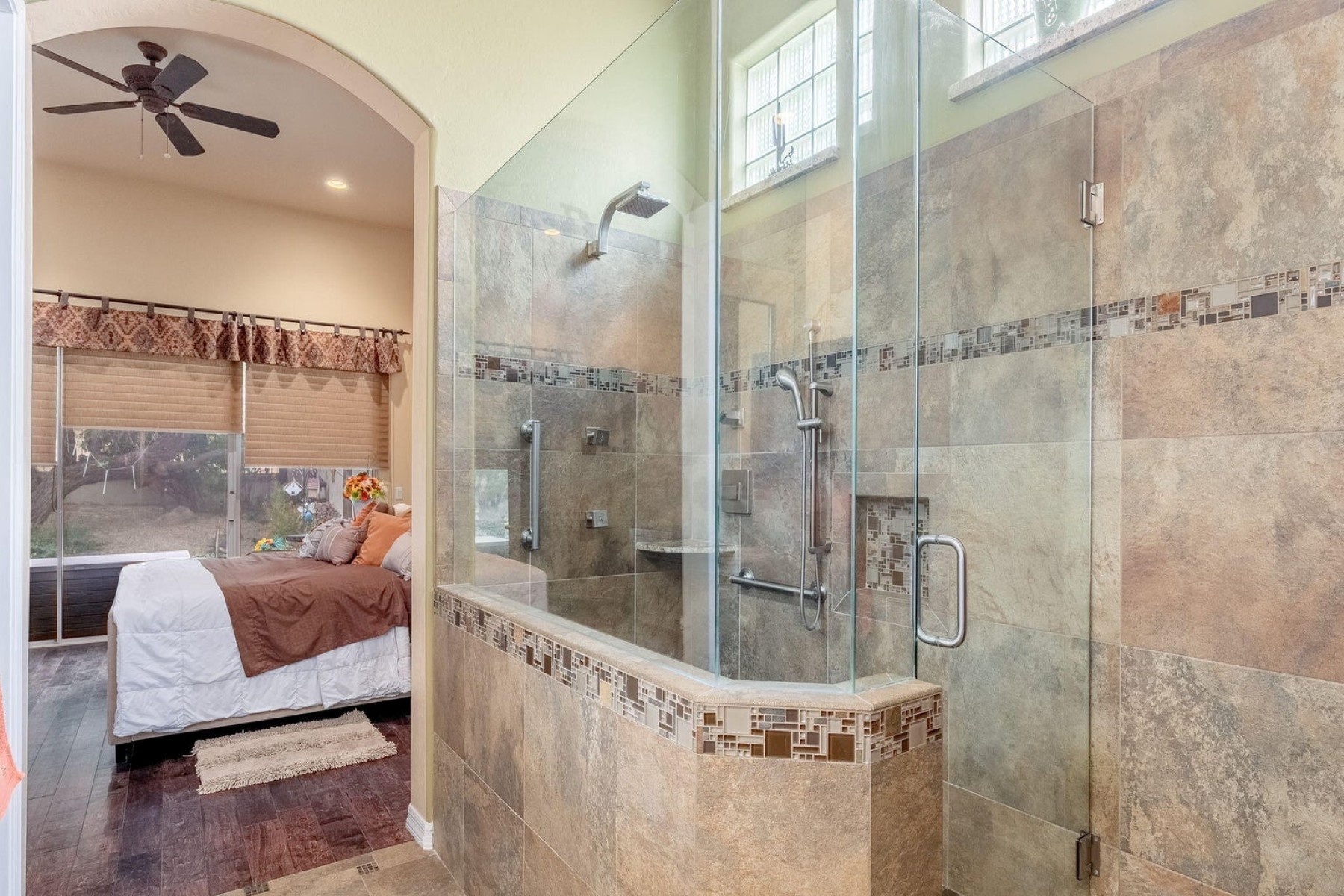  15618 E Cactus Drive  Fountain Hills, AZ - 物件實景