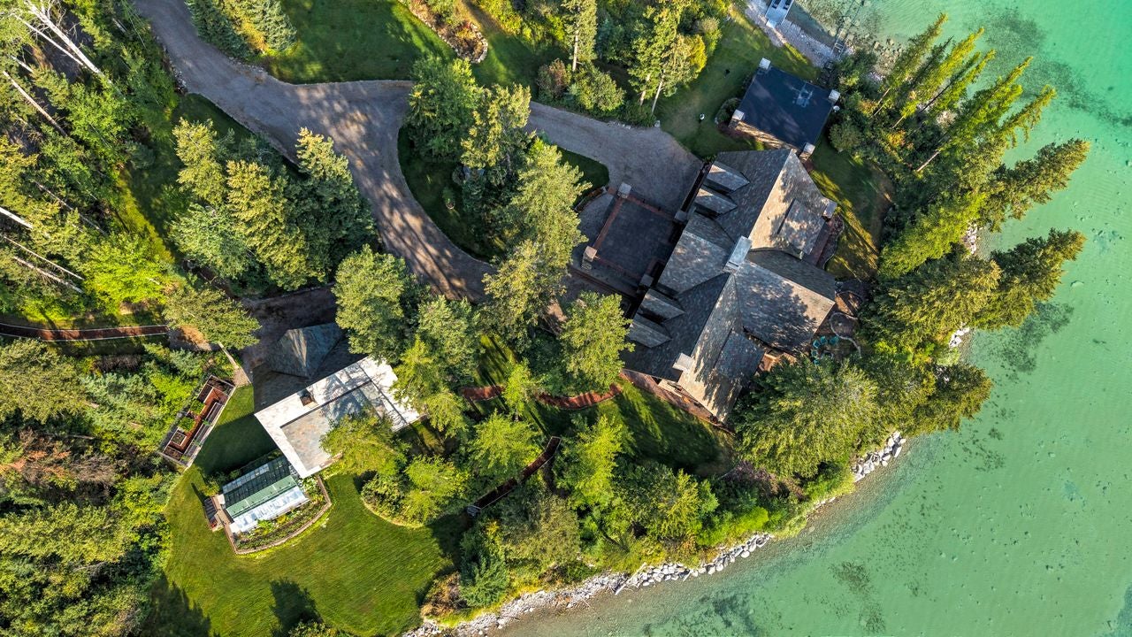 Kila, Montana, 59920, United States, 6 Bedrooms Bedrooms, ,6 BathroomsBathrooms,Residential,For Sale,2003008