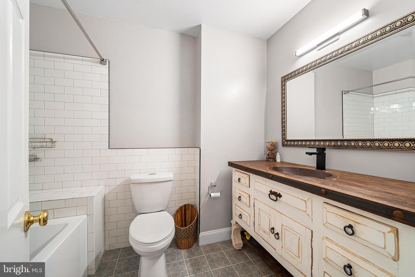New Hope, Pennsylvania, 18938, United States, 4 Bedrooms Bedrooms, ,3 BathroomsBathrooms,Residential,For Sale,1906694