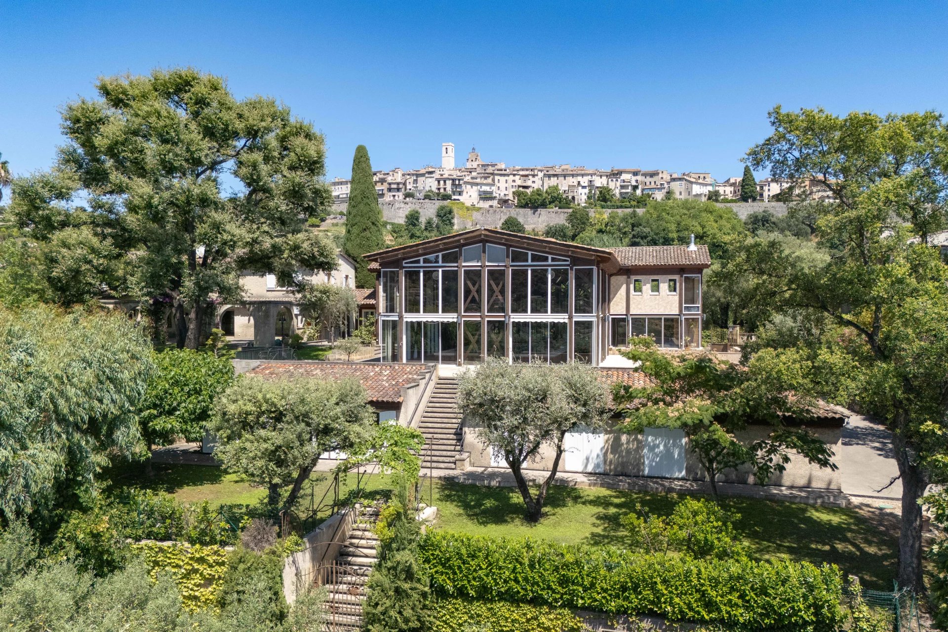 Saint-Paul-de-Vence, Provence-Alpes-Côte d’Azur, 06570, FR, 5 Bedrooms Bedrooms, ,Residential,For Sale,1895395