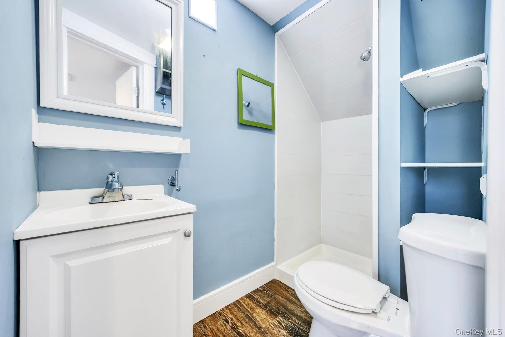 Lindenhurst, New York, 11757, United States, 4 Bedrooms Bedrooms, ,2 BathroomsBathrooms,Residential,For Sale,1965289