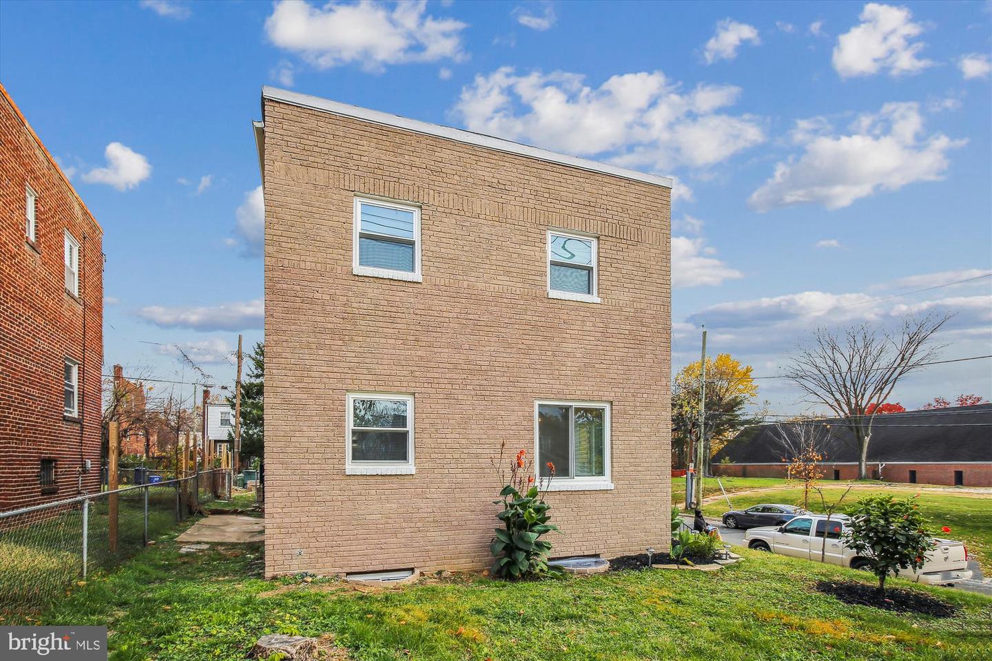 3300 18th Pl Se, WASHINGTON, District Of Columbia, 20020, United States, 5 Bedrooms Bedrooms, ,3 BathroomsBathrooms,Residential,For Sale,3300 18th Pl Se,1431167