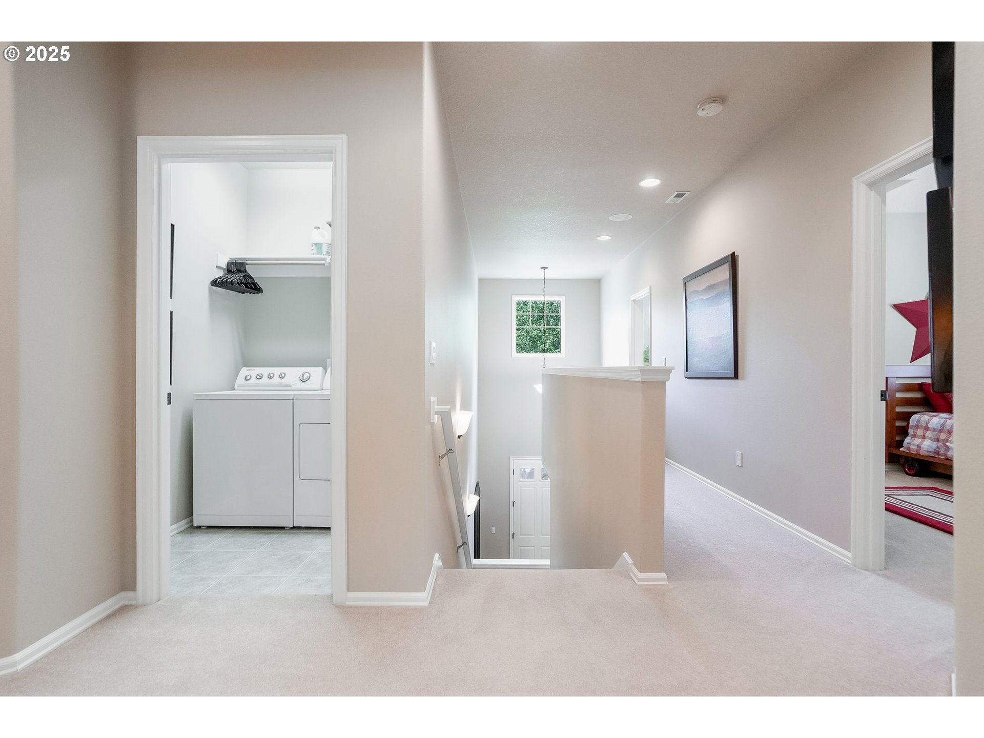 Albany, Oregon, 97321, United States, 3 Bedrooms Bedrooms, ,2 BathroomsBathrooms,Residential,For Sale,1925362