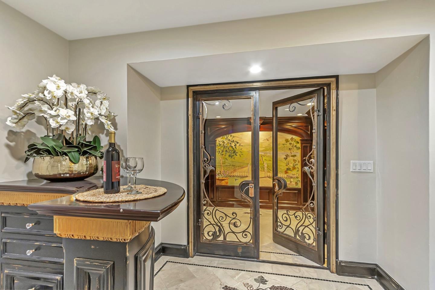 Los Gatos, California, 95032, United States, 8 Bedrooms Bedrooms, ,11 BathroomsBathrooms,Residential,For Sale,1855941