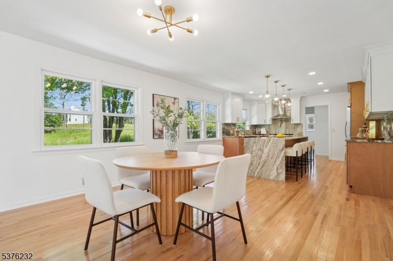 West Orange Twp., New Jersey, 07052, United States, 4 Bedrooms Bedrooms, ,3 BathroomsBathrooms,Residential,For Sale,1918388