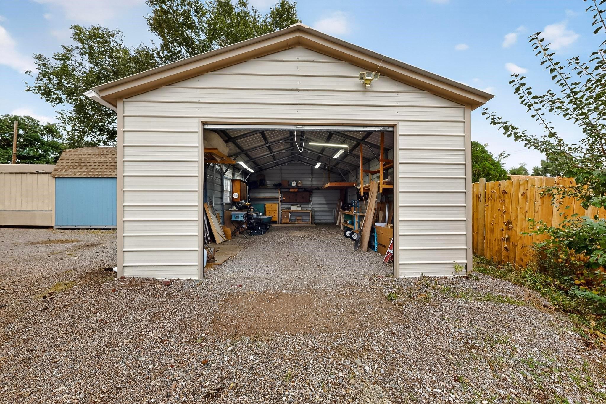 Santa Fe, New Mexico, 87505, United States, 3 Bedrooms Bedrooms, ,2 BathroomsBathrooms,Residential,For Sale,1971309