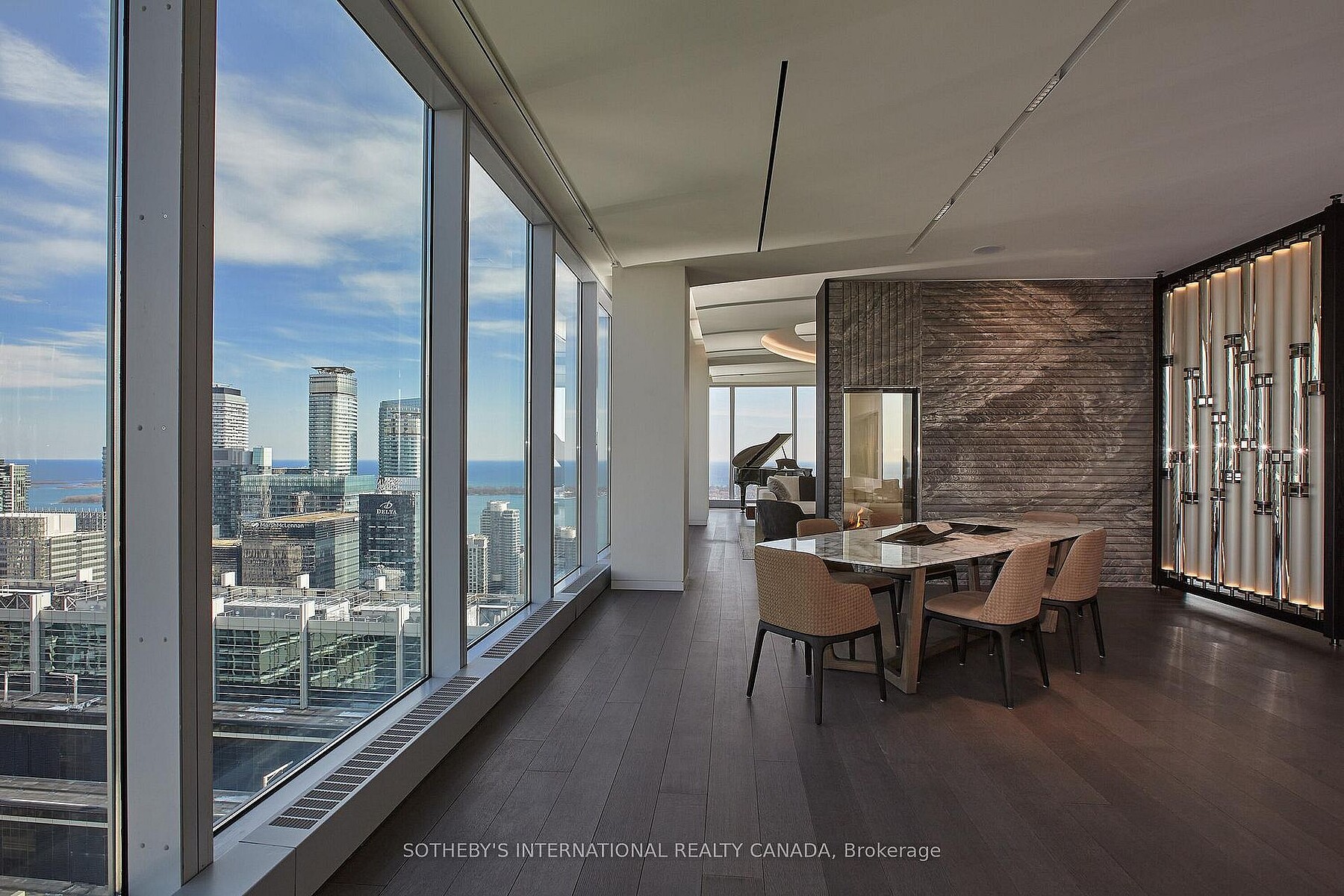  Residences of The Ritz Carlton - 物件實景