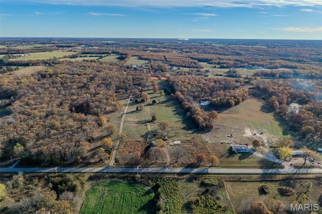 Lebanon, Missouri, 65536, United States, 4 Bedrooms Bedrooms, ,4 BathroomsBathrooms,Residential,For Sale,1976703