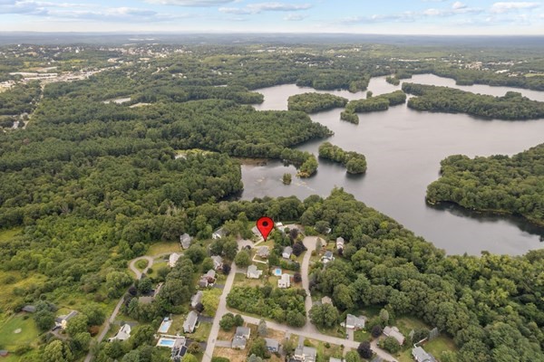 Southborough, Massachusetts, 01772, United States, 4 Bedrooms Bedrooms, ,3 BathroomsBathrooms,Residential,For Sale,1981487