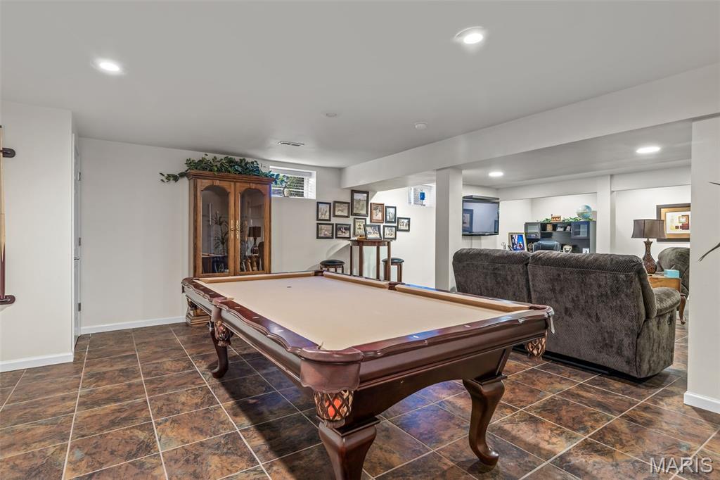 Farmington, Missouri, 63640, United States, 3 Bedrooms Bedrooms, ,3 BathroomsBathrooms,Residential,For Sale,1942281