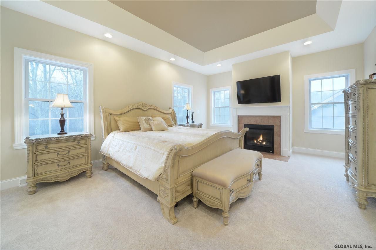 Saratoga Springs, New York, 12866, United States, 3 Bedrooms Bedrooms, ,2 BathroomsBathrooms,Residential,For Sale,1986348