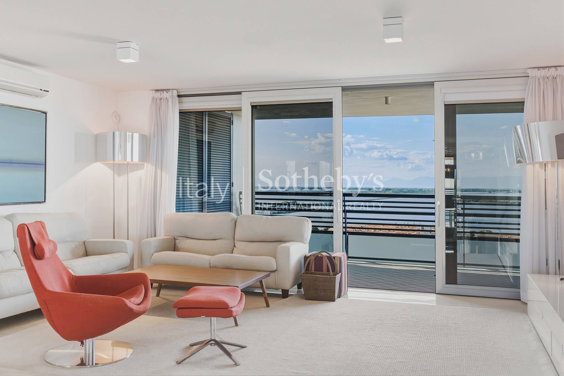  Modern penthouse with spectacular sea view in Grado - 物件實景