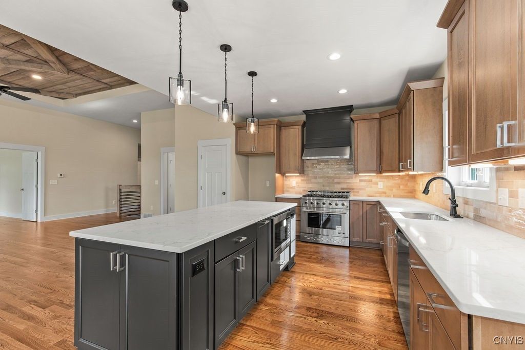 Baldwinsville, New York, 13027, United States, 3 Bedrooms Bedrooms, ,3 BathroomsBathrooms,Residential,For Sale,1919529