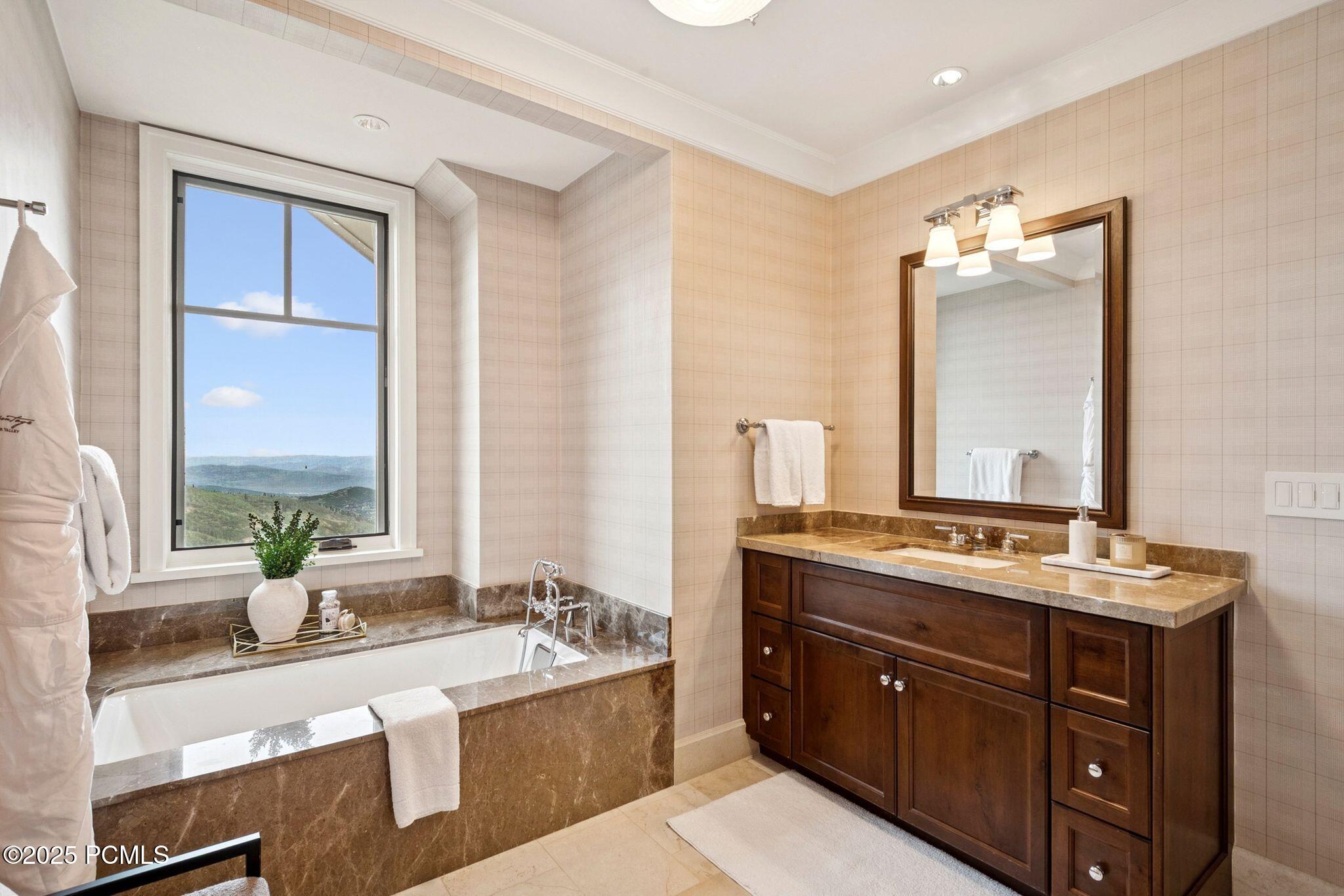 Park City, Utah, 84060, United States, 4 Bedrooms Bedrooms, ,5 BathroomsBathrooms,Residential,For Sale,1934666