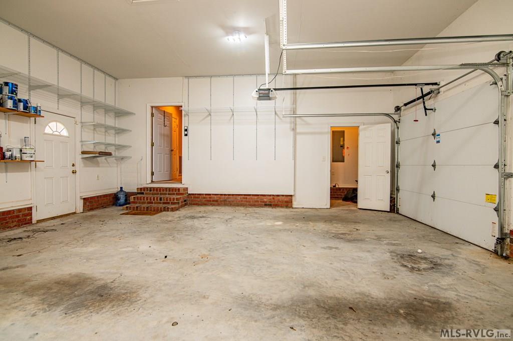 Littleton, North Carolina, 27850, United States, 4 Bedrooms Bedrooms, ,3 BathroomsBathrooms,Residential,For Sale,1972408