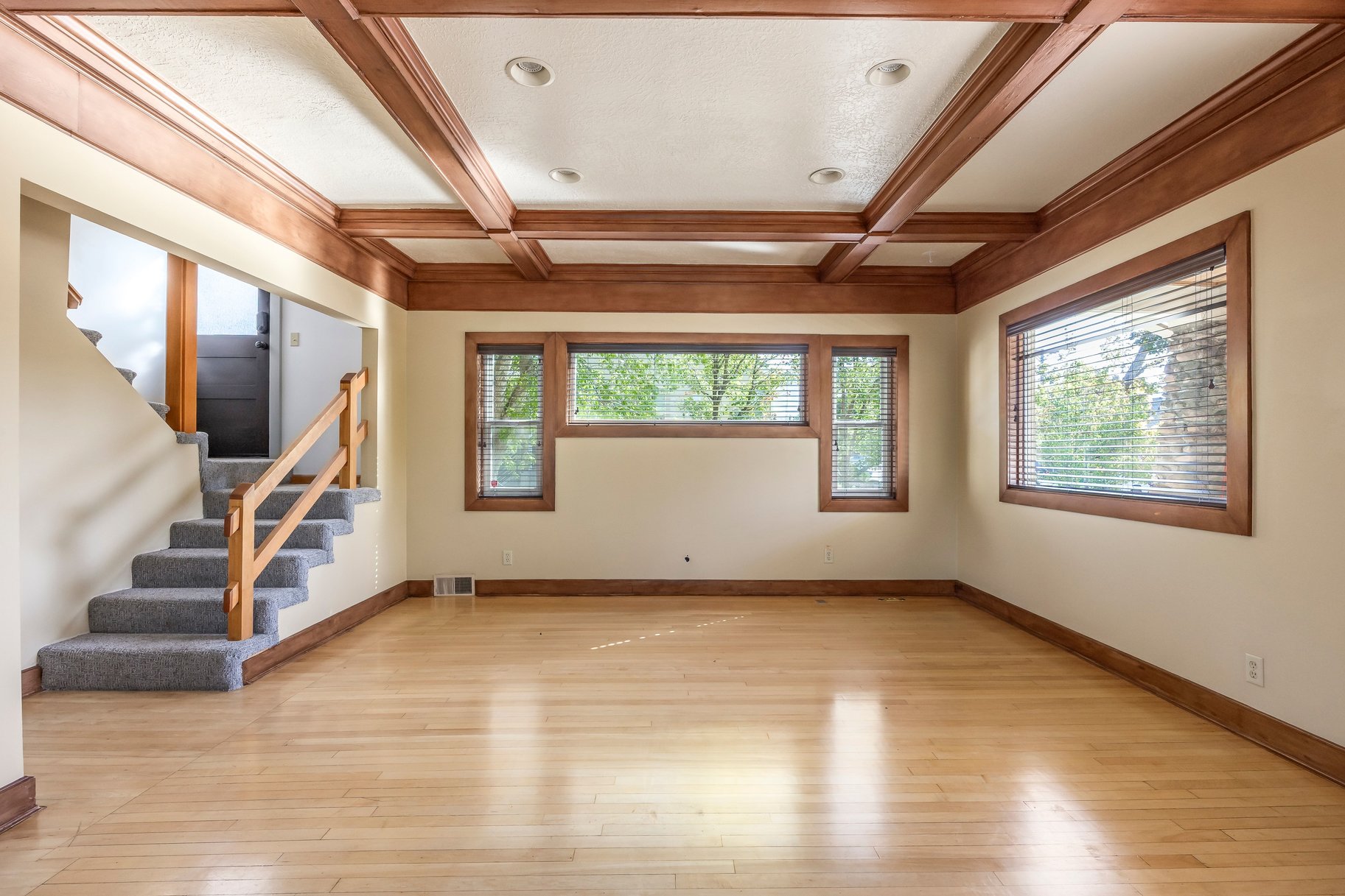  Yalecrest Two-Story Arts & Crafts Bungalow - 物件實景