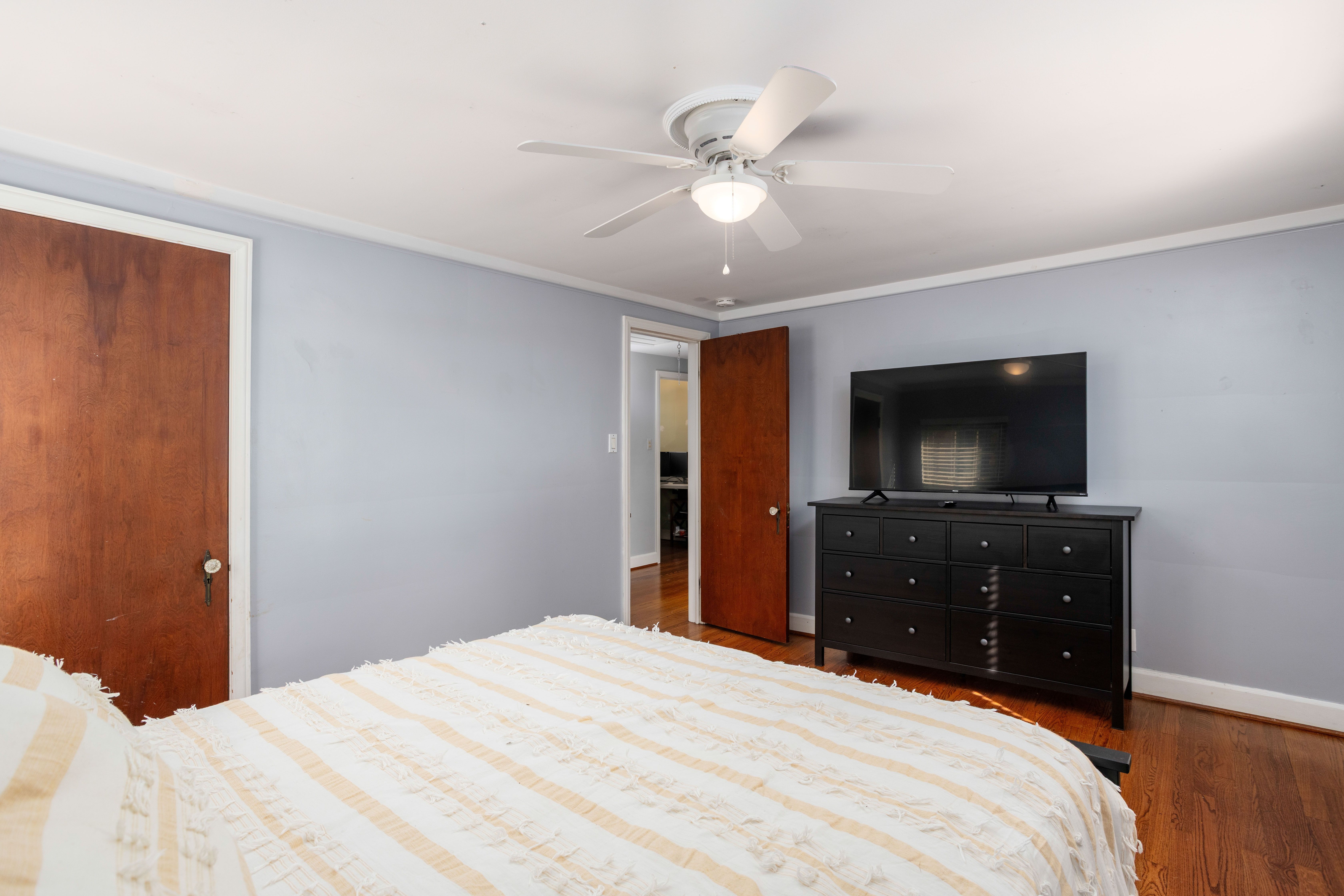 GrossePointeFarms, Michigan, 48236, United States, 3 Bedrooms Bedrooms, ,3 BathroomsBathrooms,Residential,For Sale,1806255
