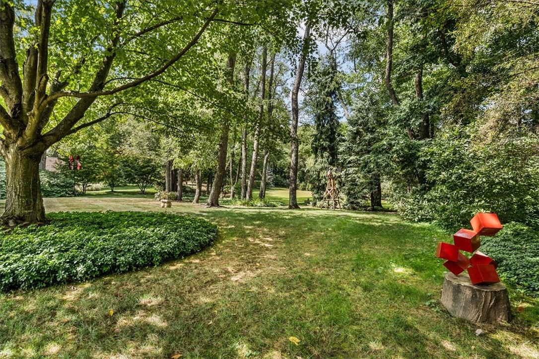 Marshall, Pennsylvania, 15090, United States, 4 Bedrooms Bedrooms, ,5 BathroomsBathrooms,Residential,For Sale,1989478