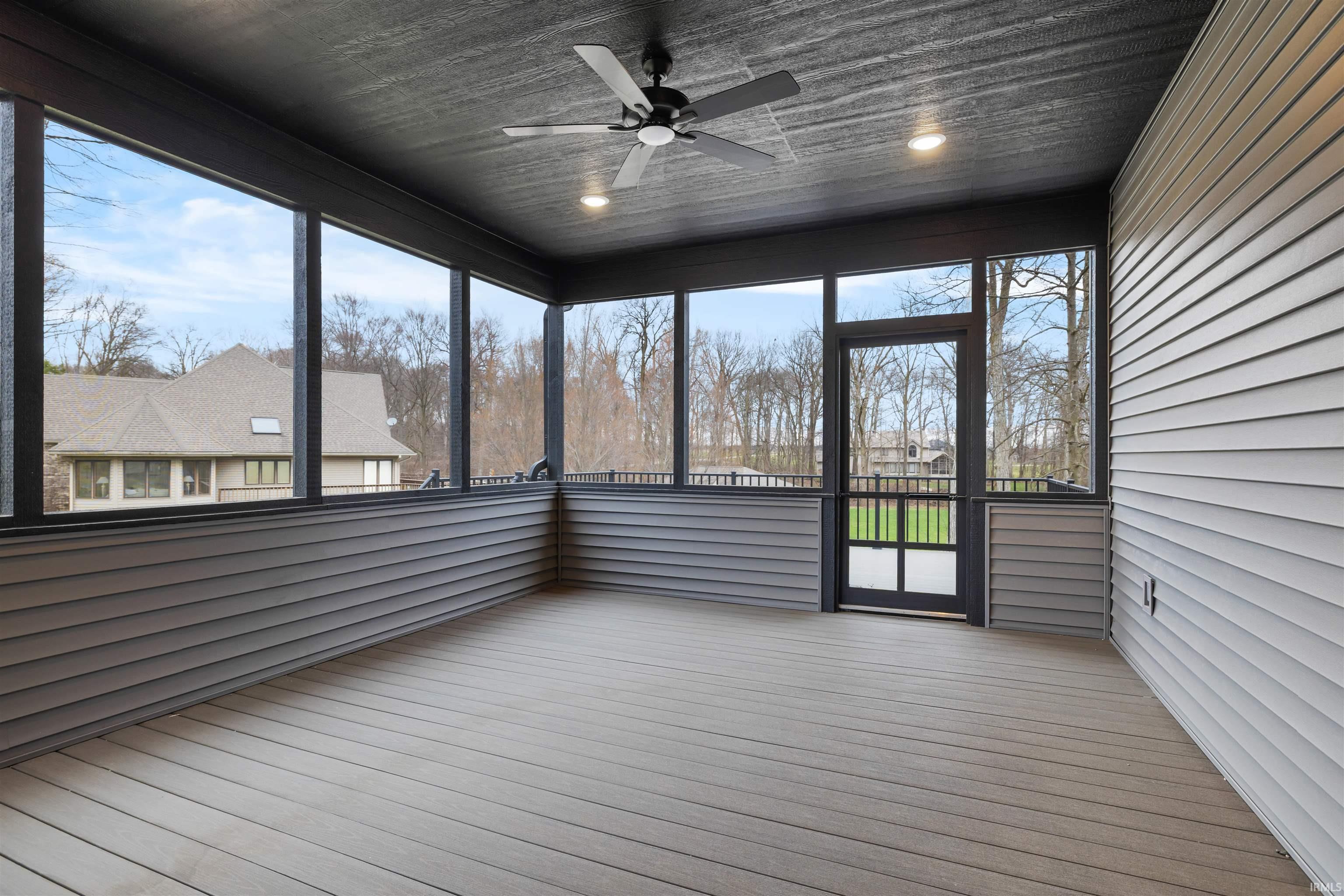 Leo, Indiana, 46765, United States, 5 Bedrooms Bedrooms, ,4 BathroomsBathrooms,Residential,For Sale,1981787