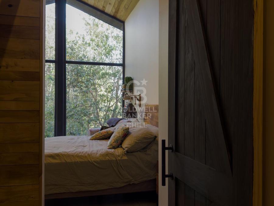 Puerto Varas, Chile, 6 Bedrooms Bedrooms, ,5 BathroomsBathrooms,Residential,For Sale,1918221