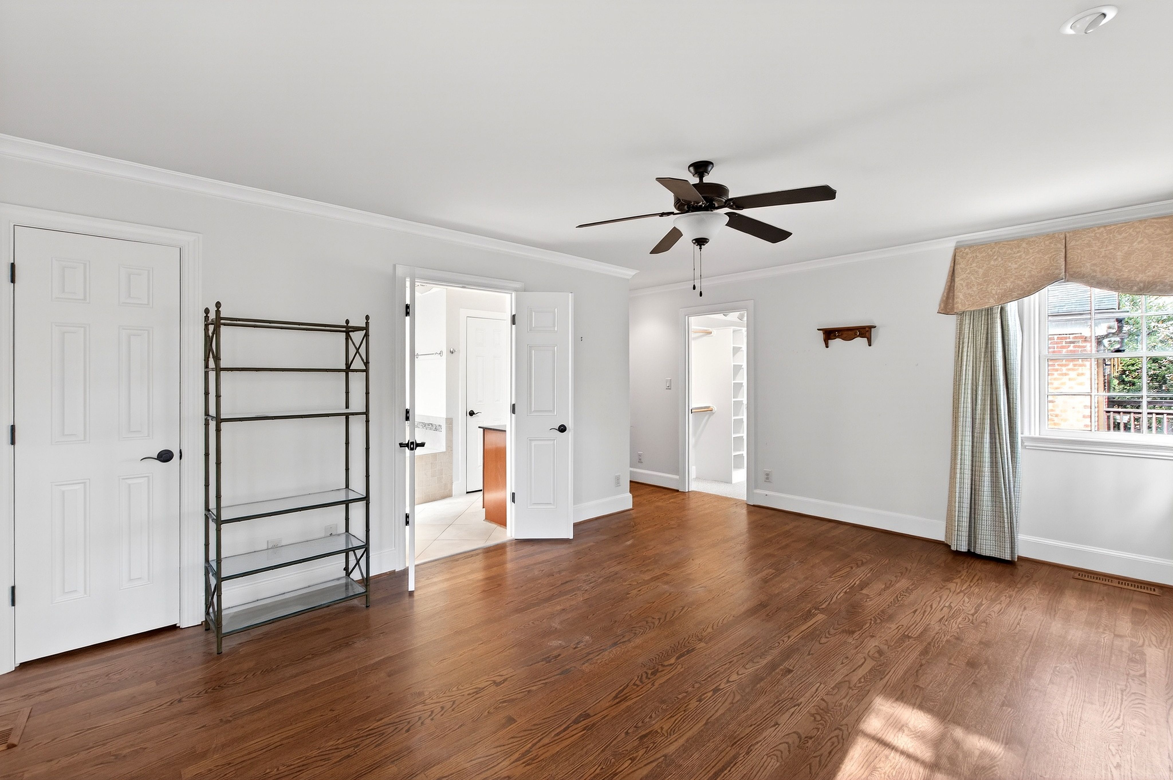 3620 Alamance Drive, Raleigh, NC 27609 - 物件實景