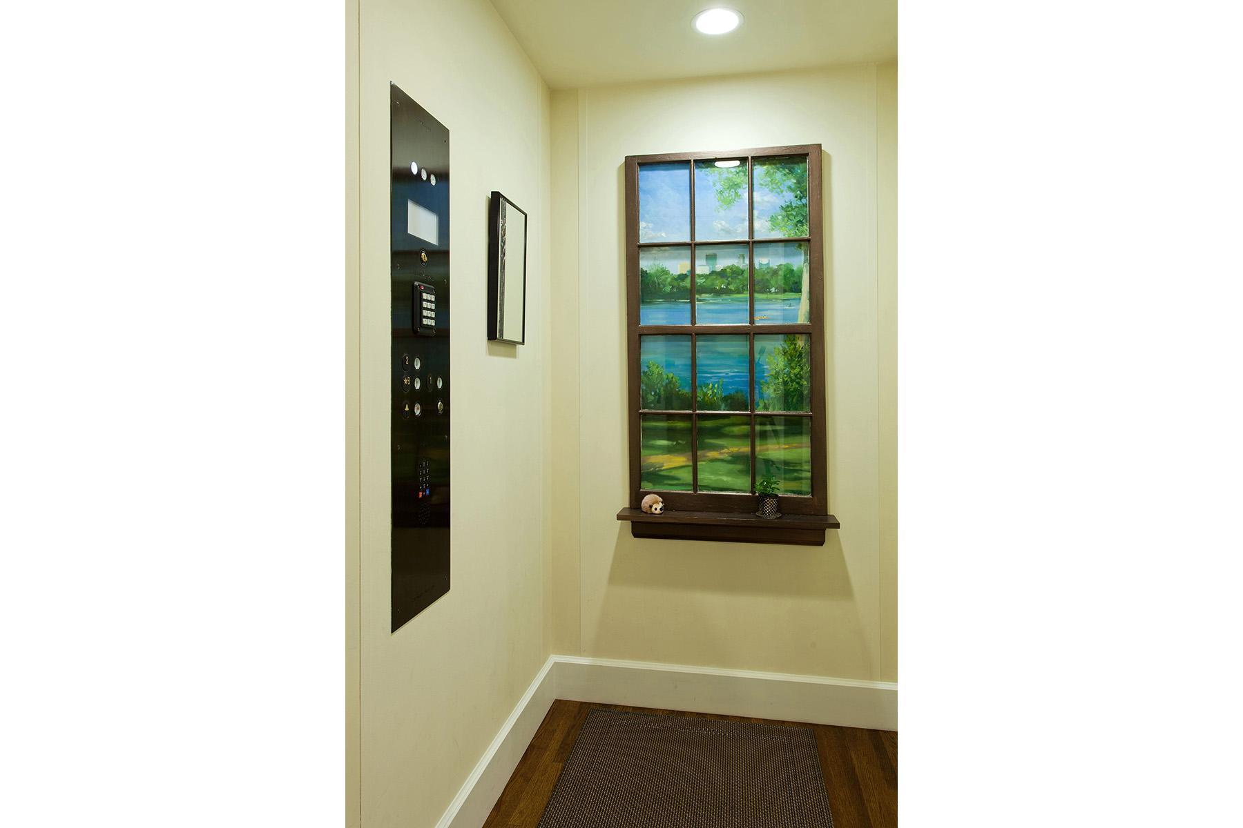 Minneapolis, Minnesota, 55403, United States, 3 Bedrooms Bedrooms, ,2 BathroomsBathrooms,Residential,For Sale,1714237