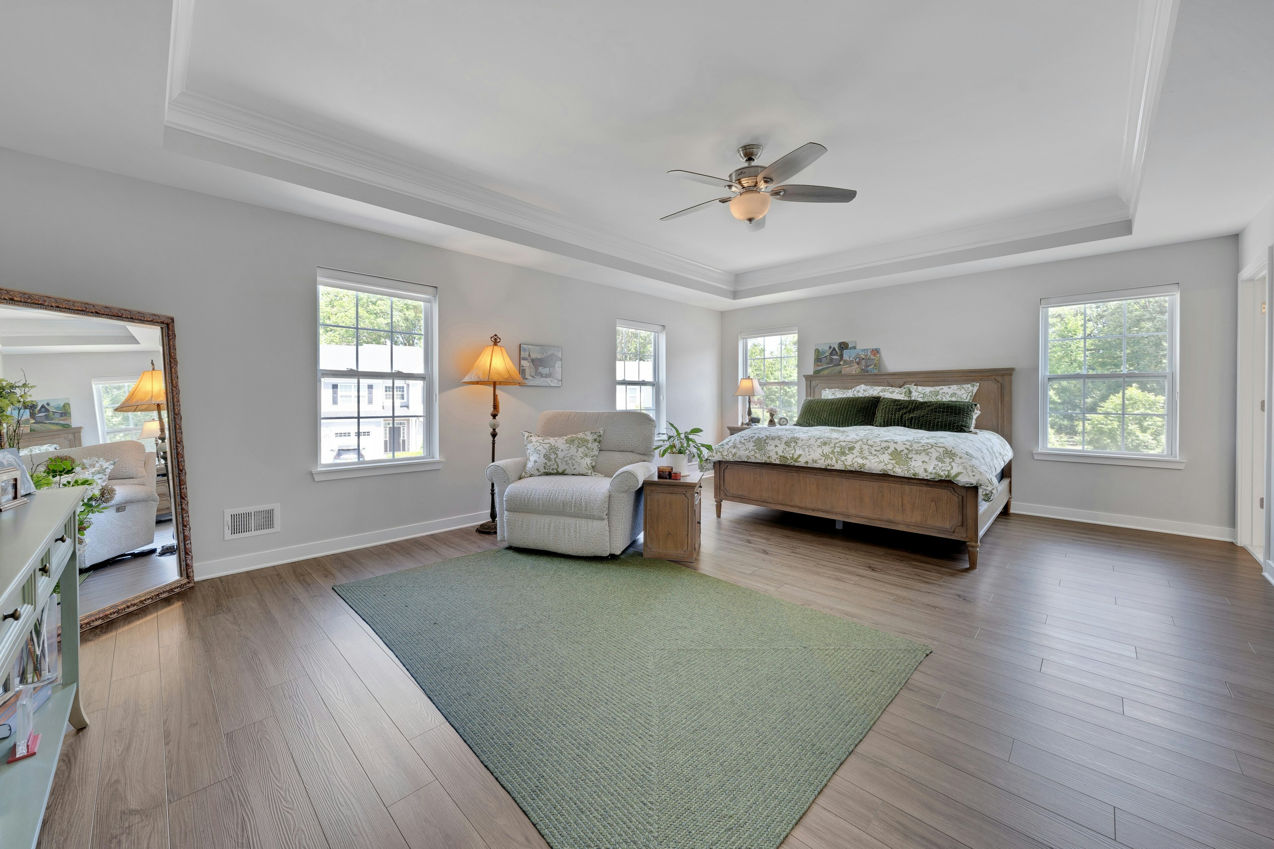  10 Bares Court, Little Ferry, NJ 07643 - 物件實景