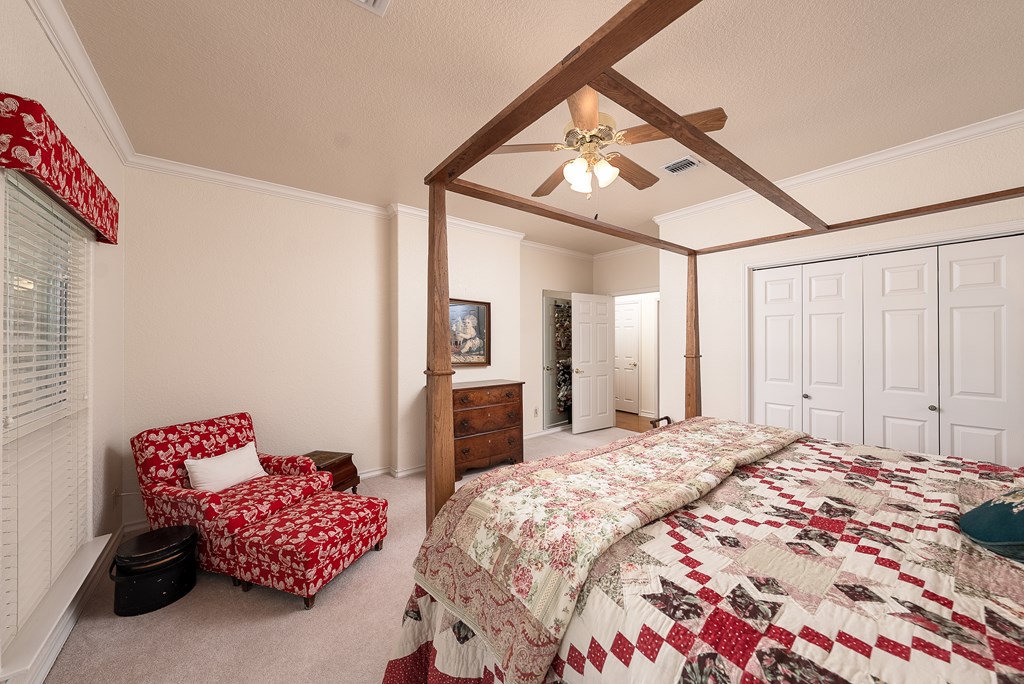 Kerrville, Texas, 78028, United States, 4 Bedrooms Bedrooms, ,4 BathroomsBathrooms,Residential,For Sale,1710846