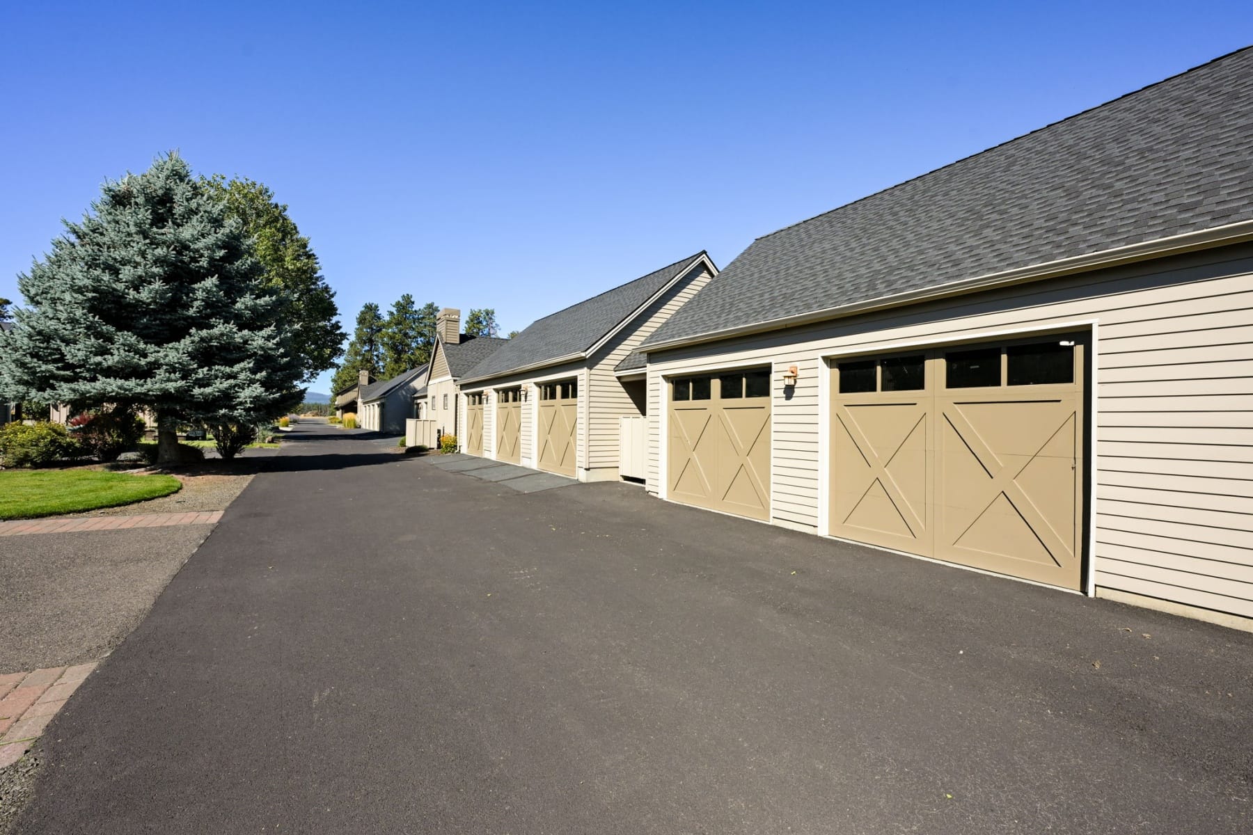  671 W Jefferson Avenue Sisters, OR 97759 - 物件實景