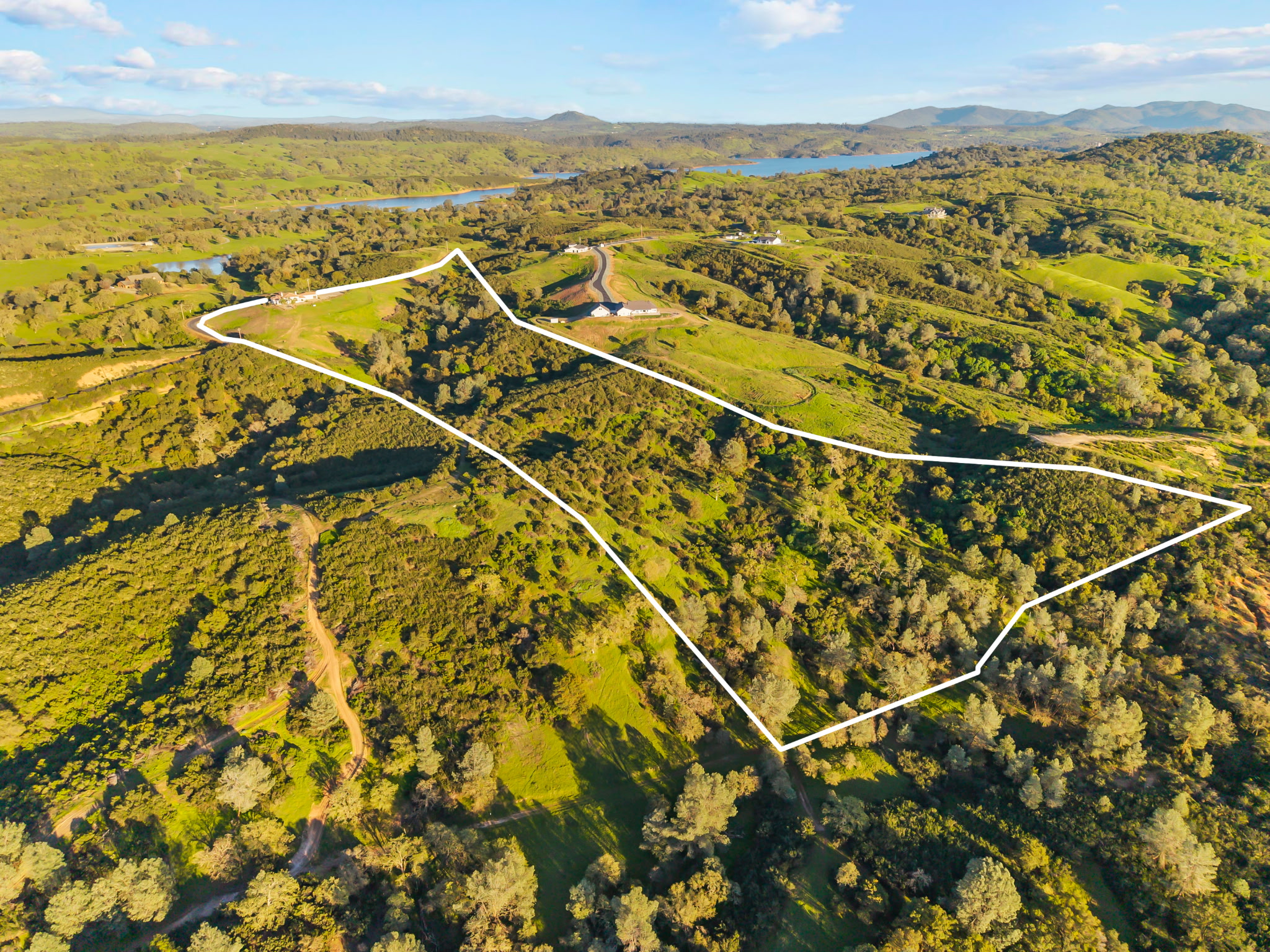  40 Acres - Big Views - Renovated Home - 物件實景