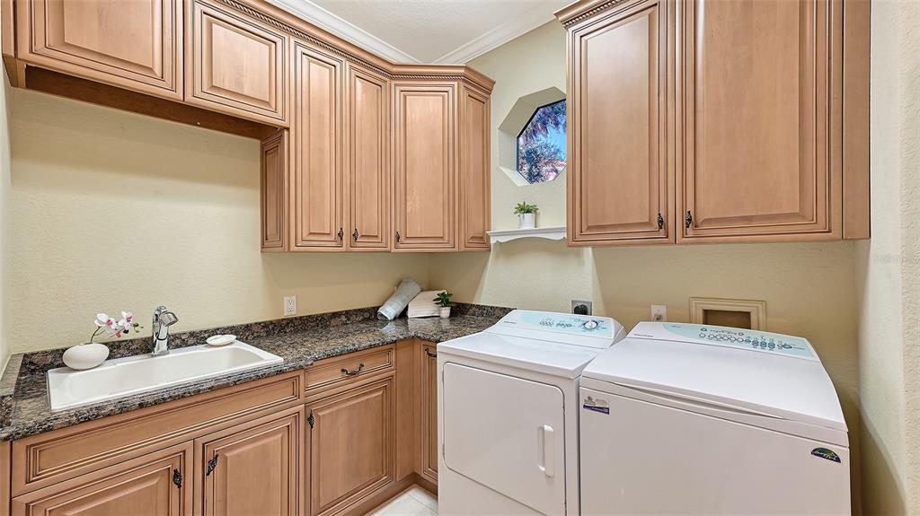 Sarasota, Florida, 34238, United States, 4 Bedrooms Bedrooms, ,5 BathroomsBathrooms,Residential,For Sale,1992951