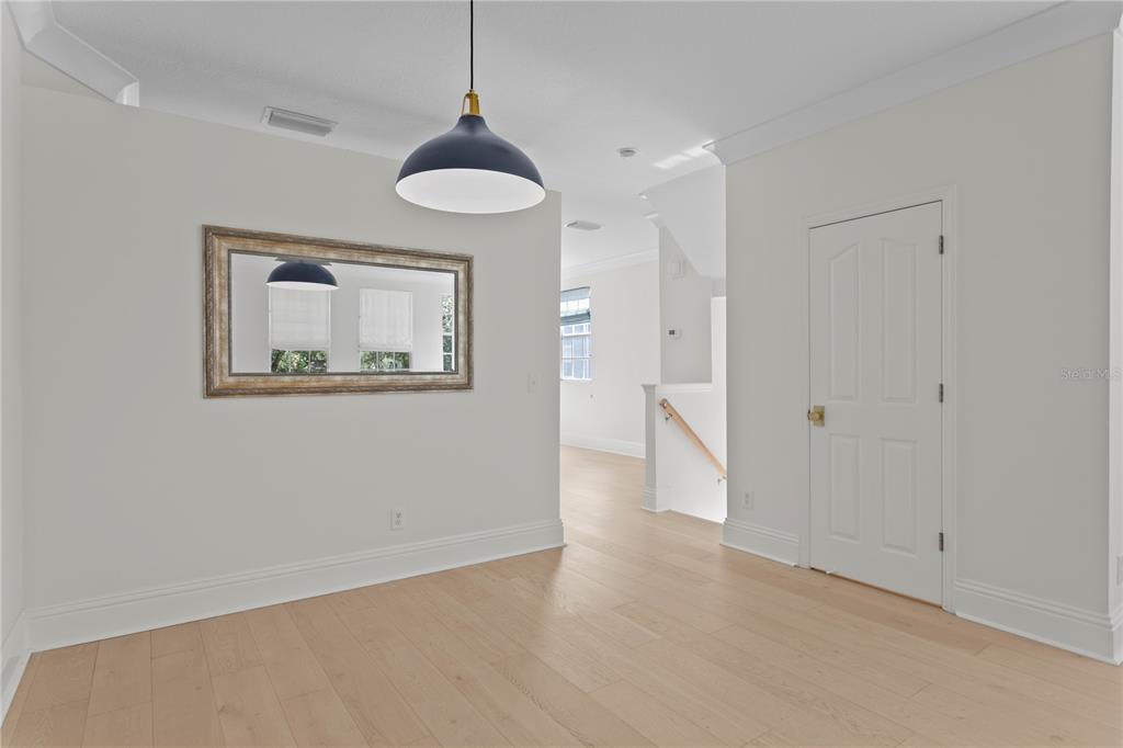 Tampa, Florida, 33602, United States, 3 Bedrooms Bedrooms, ,3 BathroomsBathrooms,Residential,For Sale,1902544