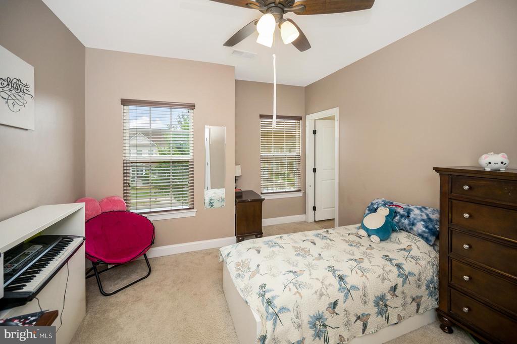Woodbridge, Virginia, 22193, United States, 6 Bedrooms Bedrooms, ,6 BathroomsBathrooms,Residential,For Sale,1919107