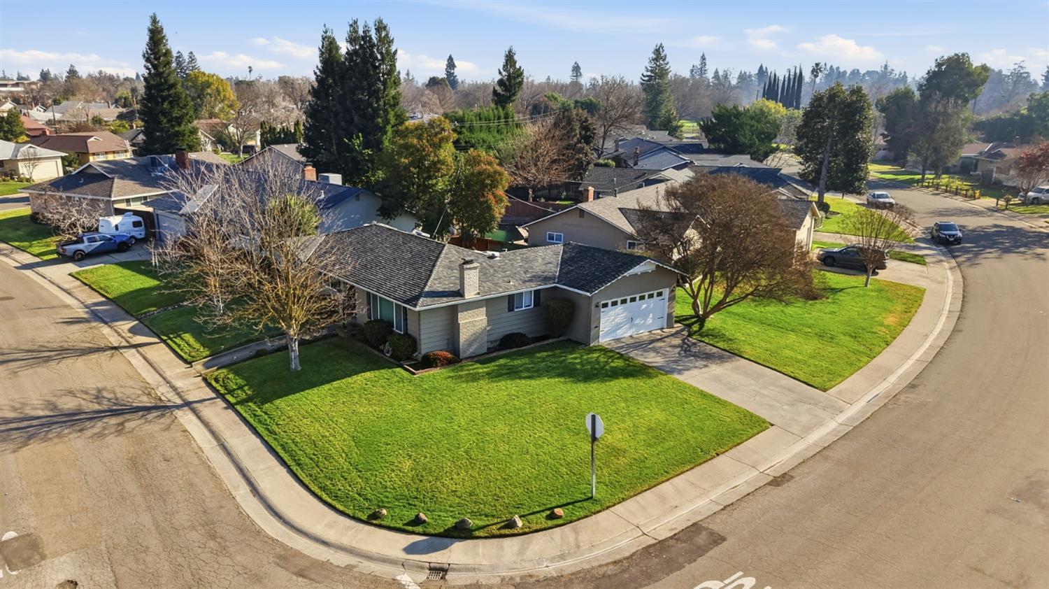 Sacramento, California, 95864, United States, 3 Bedrooms Bedrooms, ,2 BathroomsBathrooms,Residential,For Sale,2010336