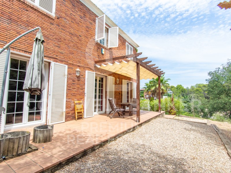 Cerdanyola del Vallès, Catalonia, ES, 3 Bedrooms Bedrooms, ,2 BathroomsBathrooms,Residential,For Sale,1612400
